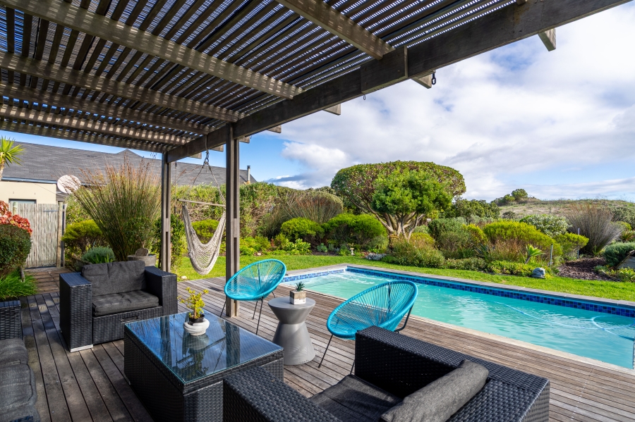 To Let 3 Bedroom Property for Rent in Lake Michelle Western Cape